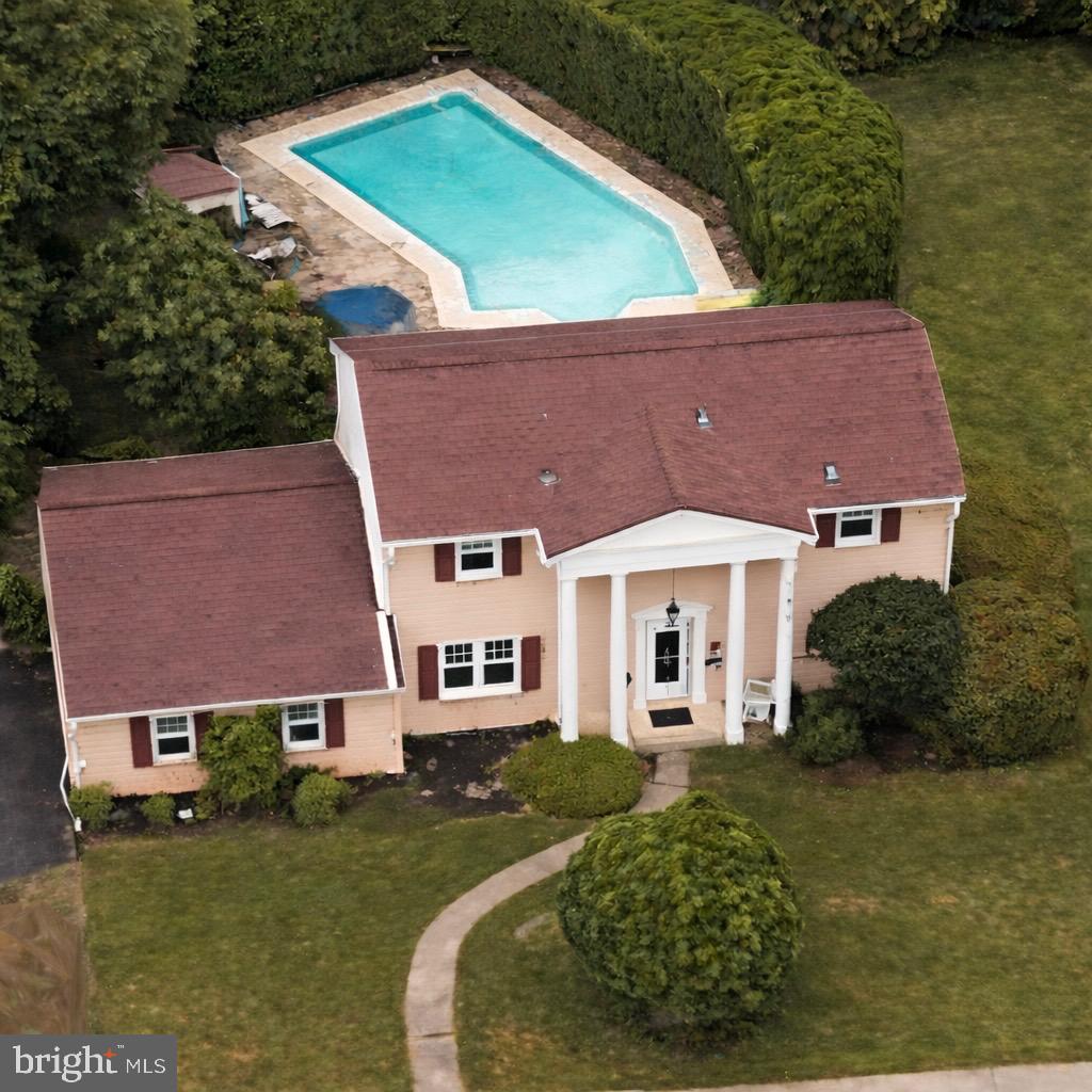 301 E Elmwood Avenue, Mechanicsburg