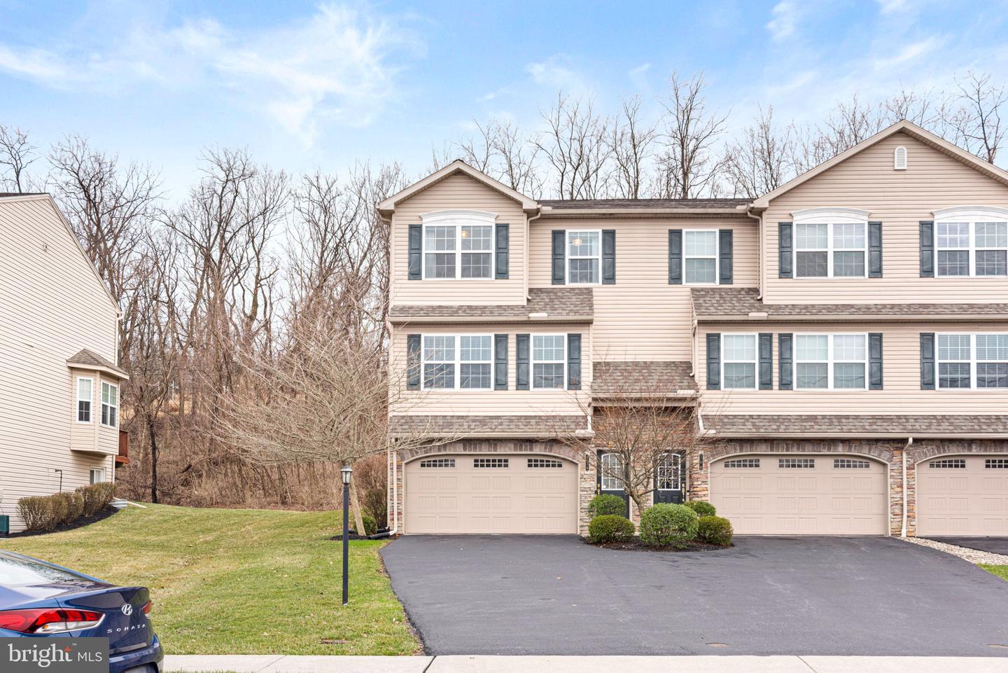 174 Old Schoolhouse Lane, Mechanicsburg