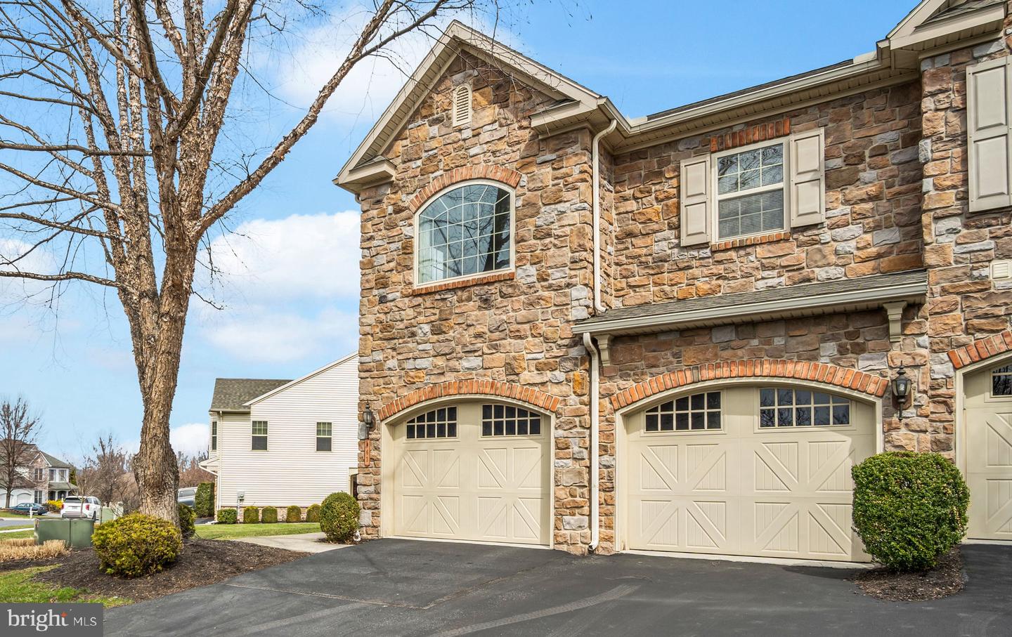 463 Nursery Drive N, Mechanicsburg