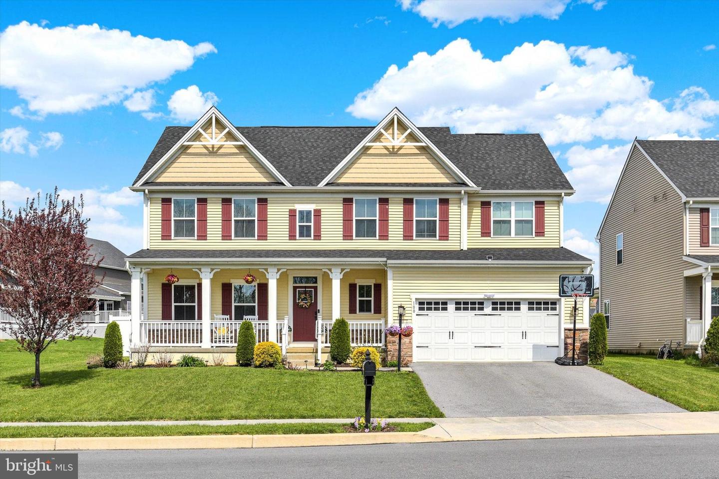 100 Grayhawk Way S, Mechanicsburg