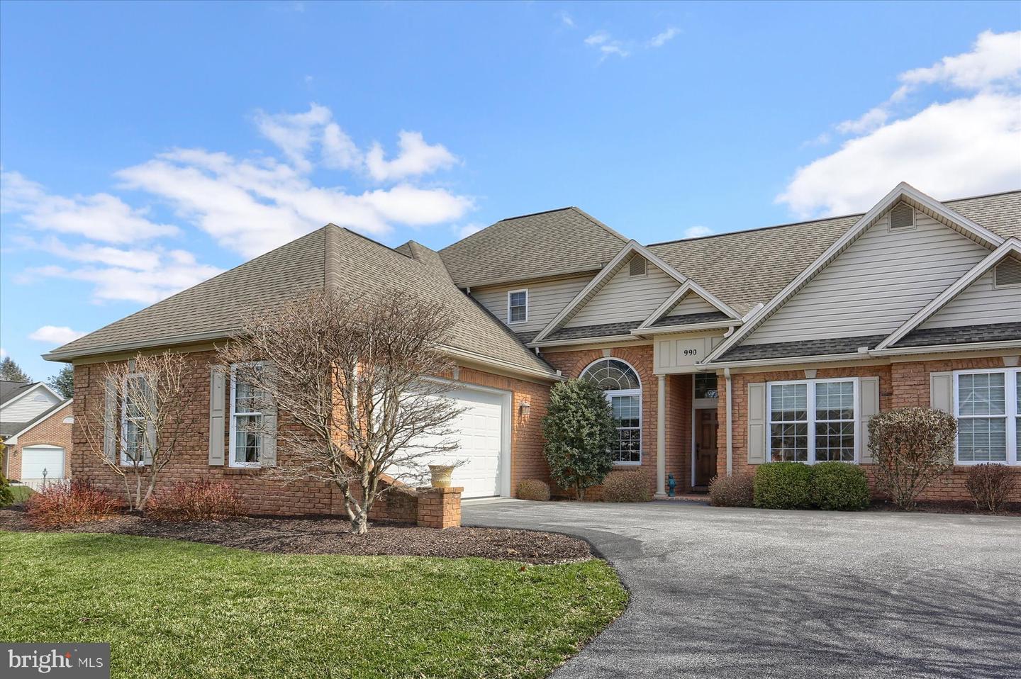 990 Grandon Way, Mechanicsburg