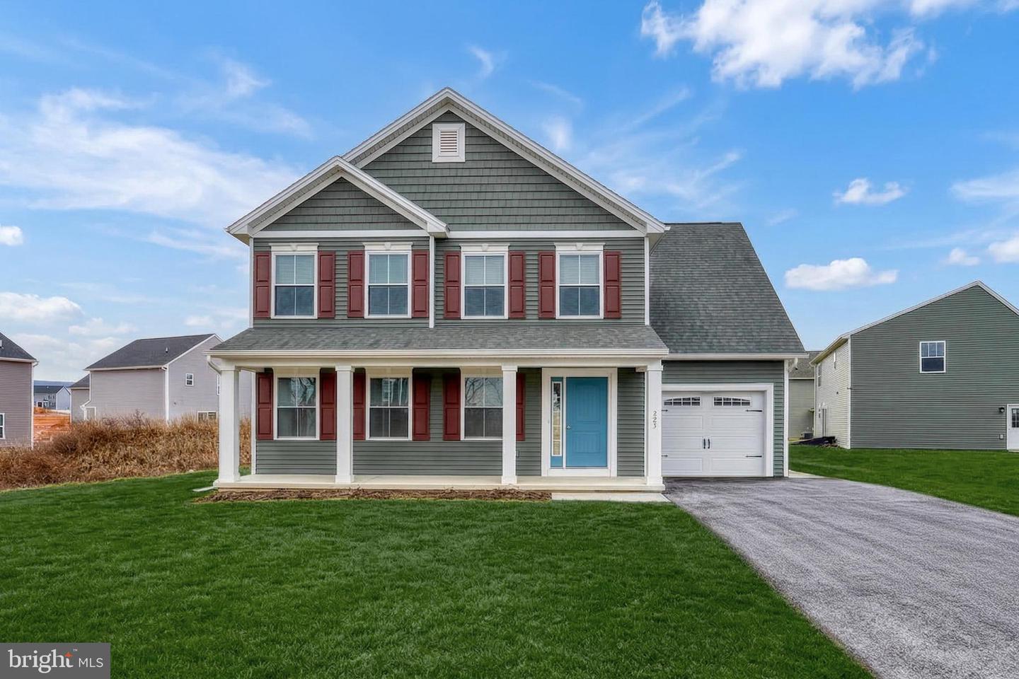 223 Woodridge Dr.