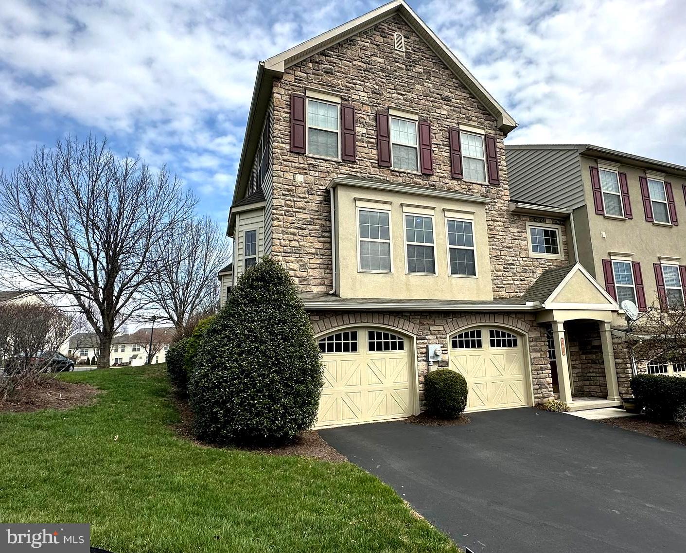 1901 Roxbury Court, Mechanicsburg