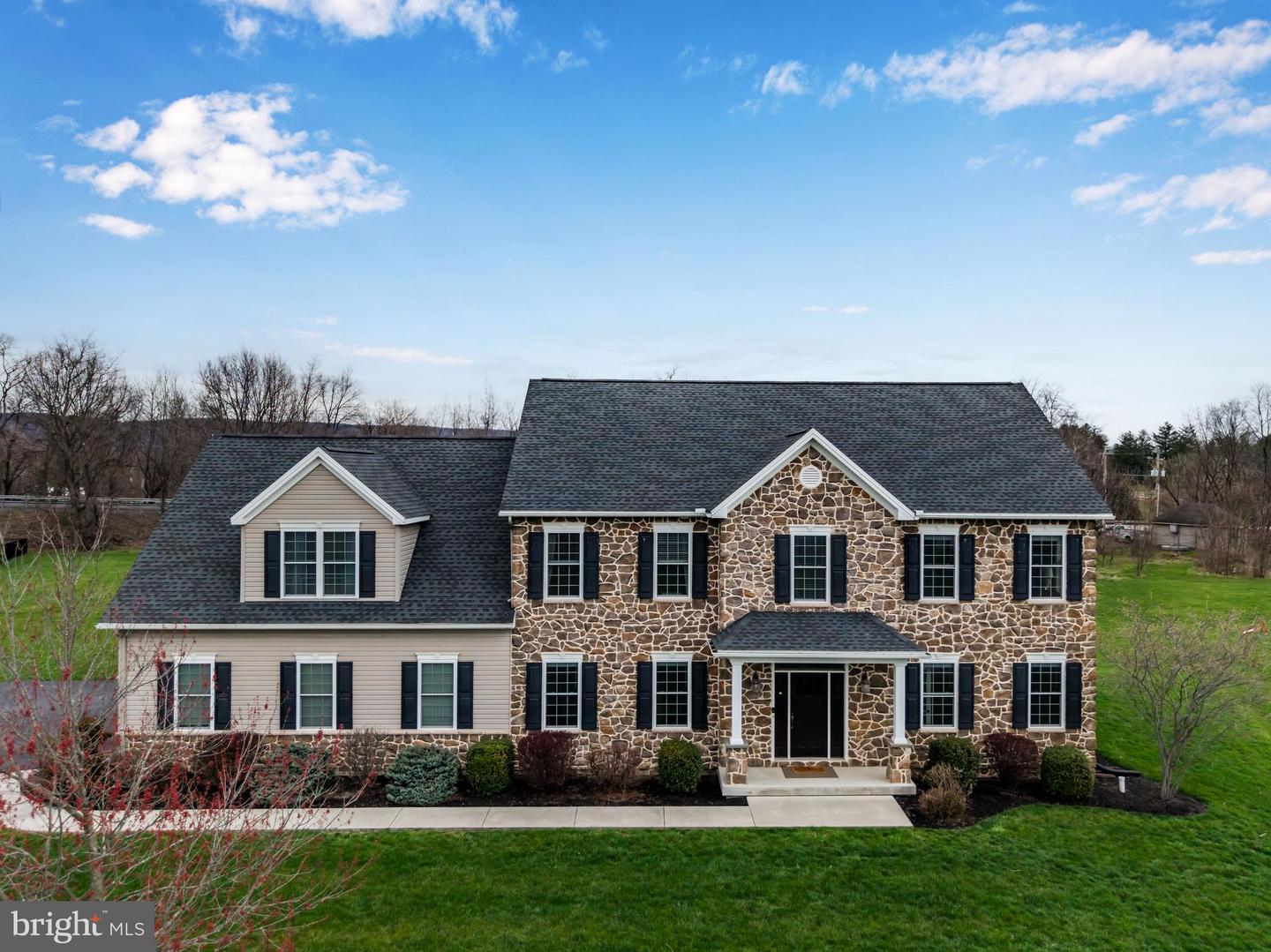 6 Antietam Court, Mechanicsburg