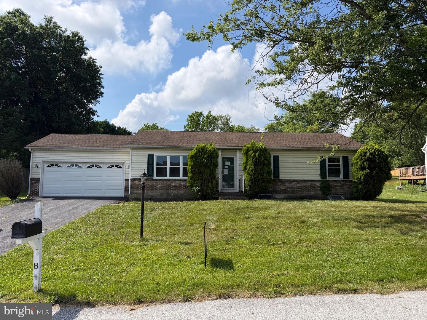 8 Wheatfield Drive