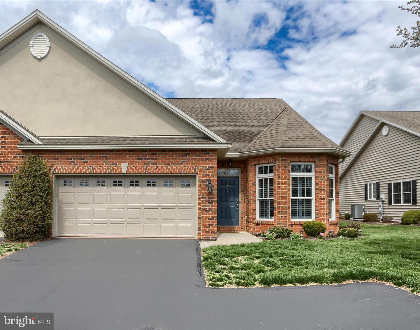 5405 Rivendale Boulevard, Mechanicsburg
