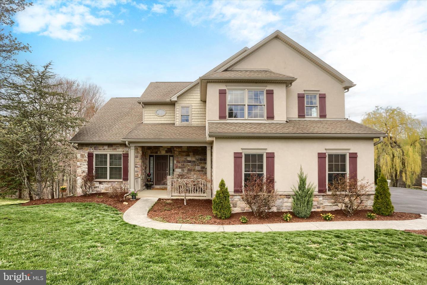 1720 Sawyer Lane, Mechanicsburg