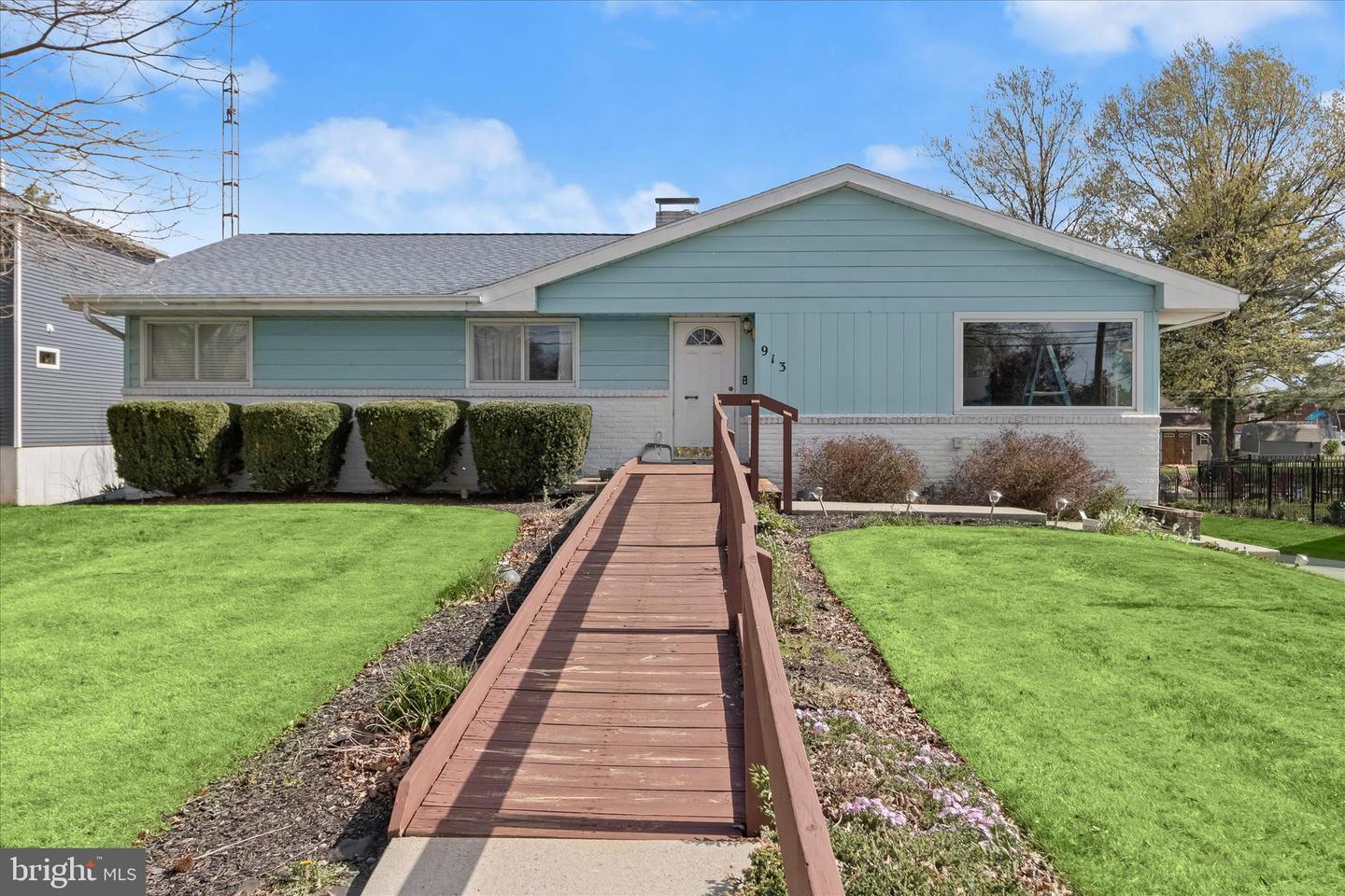 913 Gobin Street, Carlisle