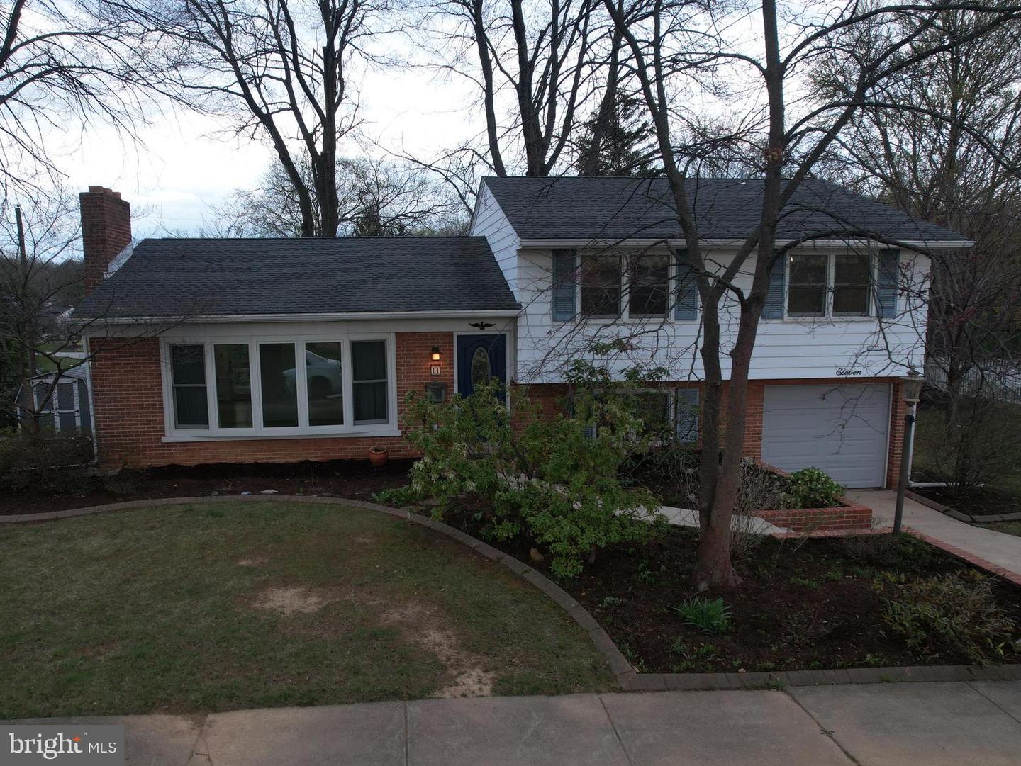 11 W Shore Drive, Camp Hill