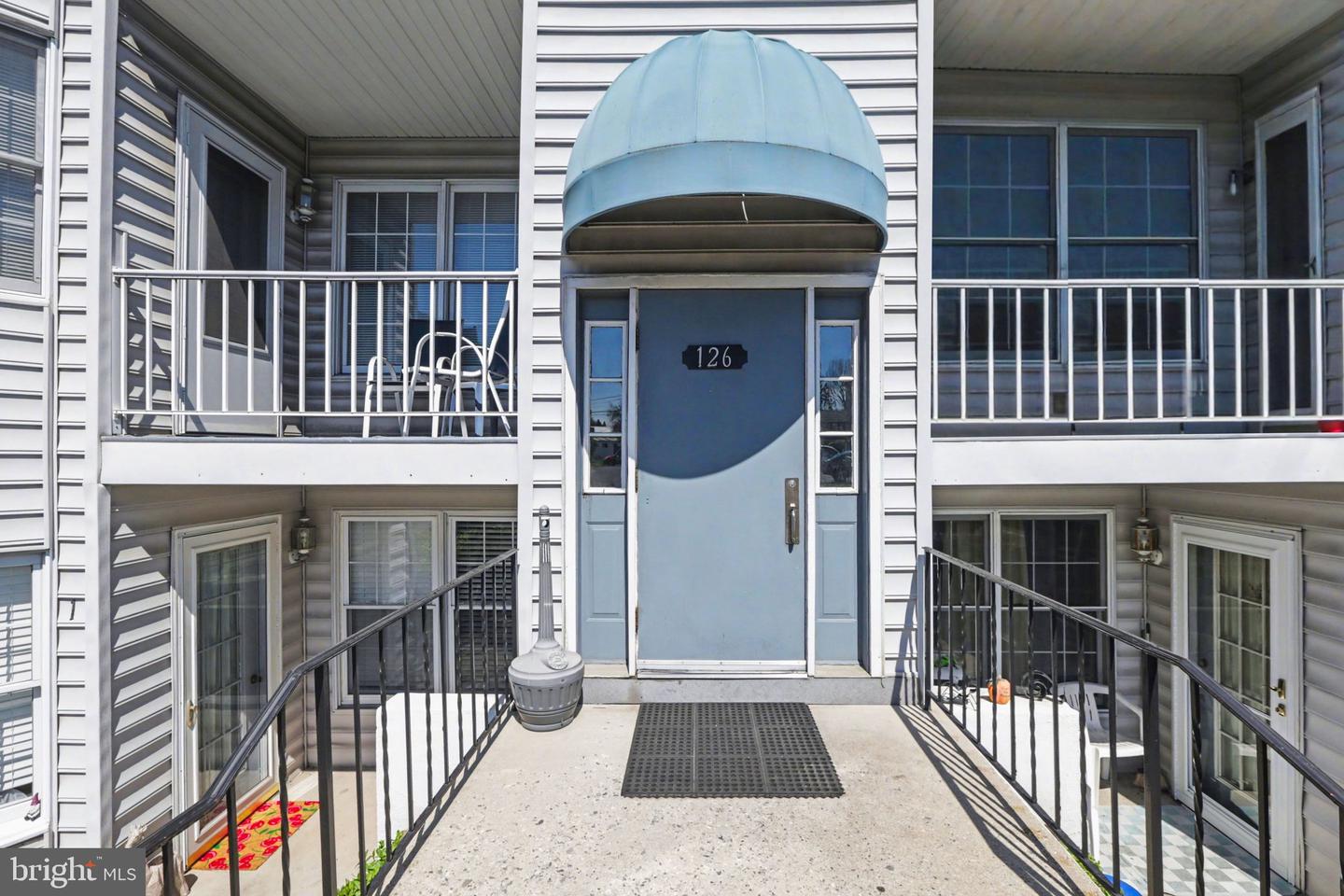 126 W Portland Street, Mechanicsburg