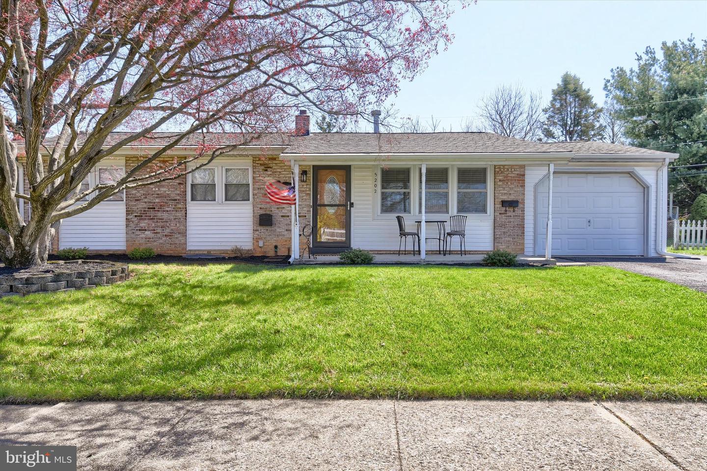 5202 Royal Drive, Mechanicsburg