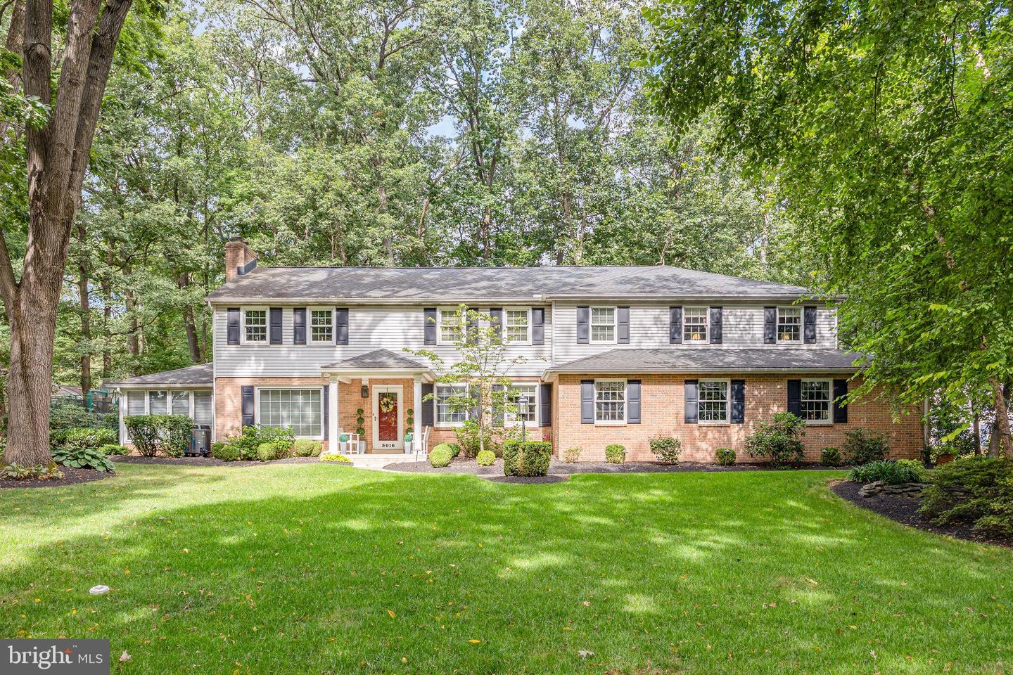 5016 Woodbox Lane, Mechanicsburg