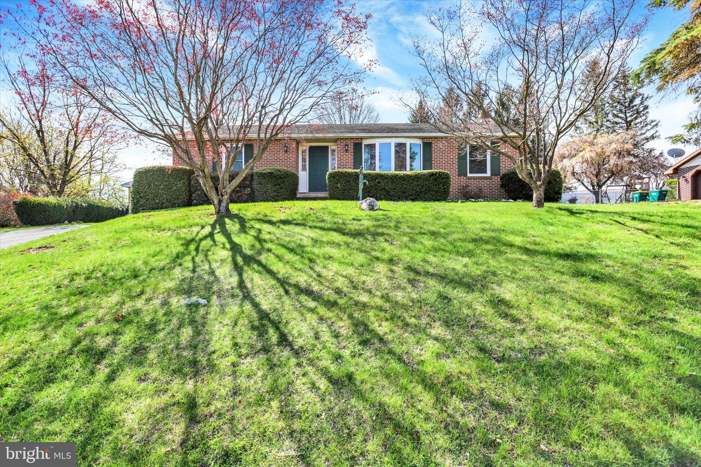 8 Dogwood Drive, Mt Holly Springs