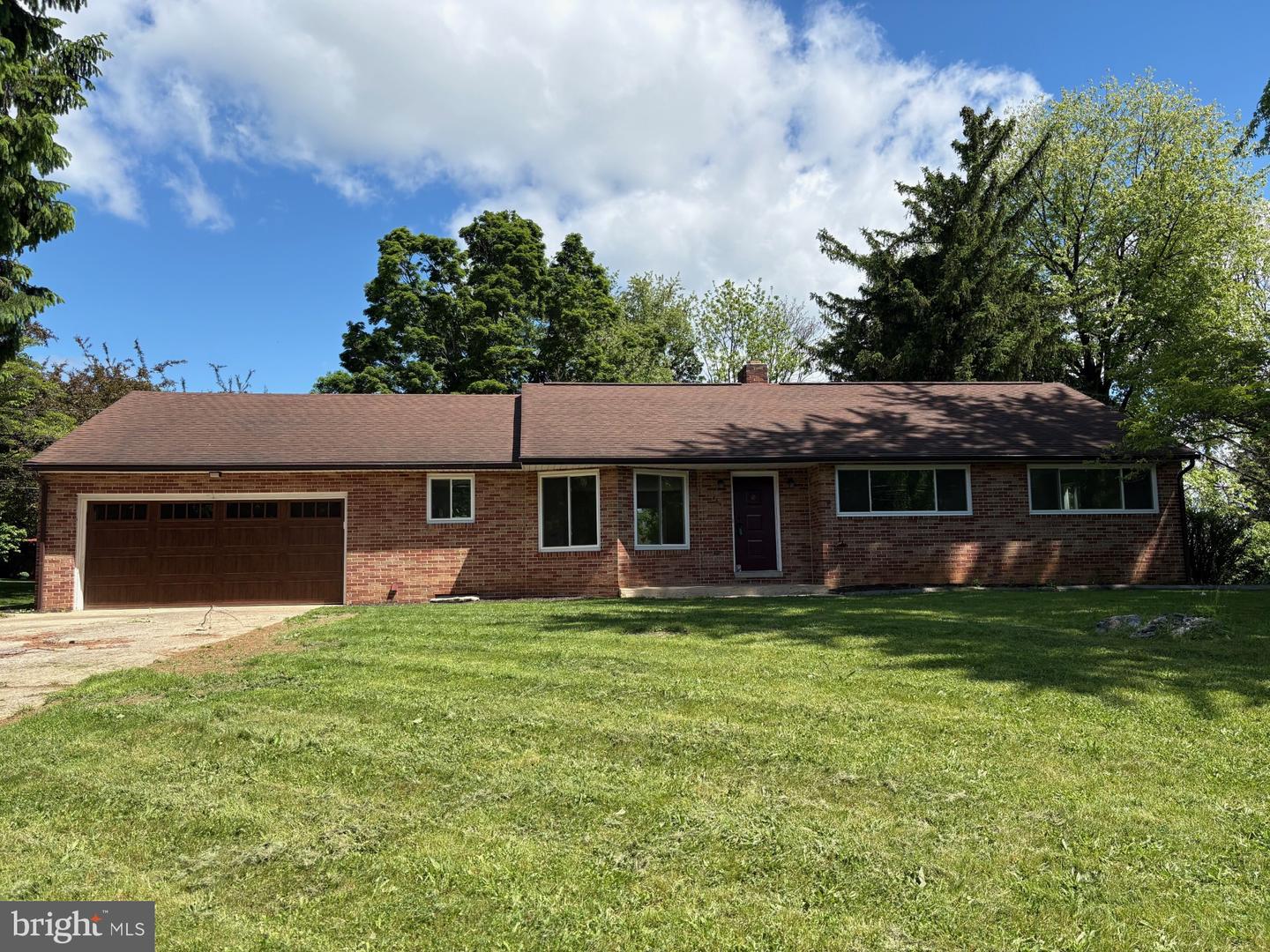 855 W North Street, Carlisle