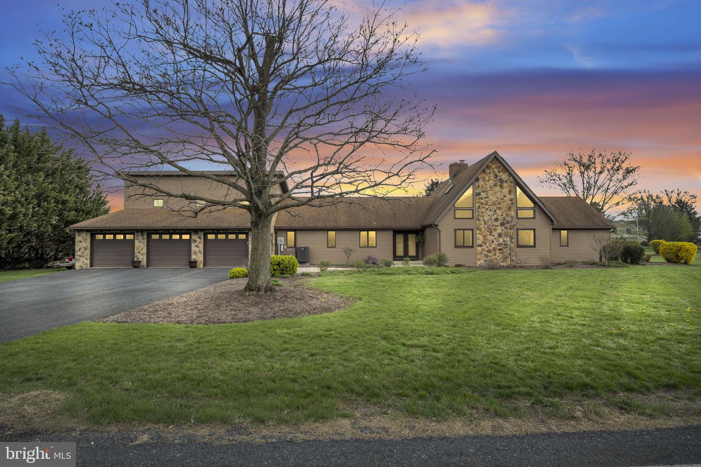 300 Hollowbrook Drive, Carlisle