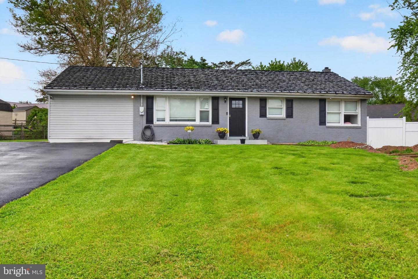 12 White Birch Avenue