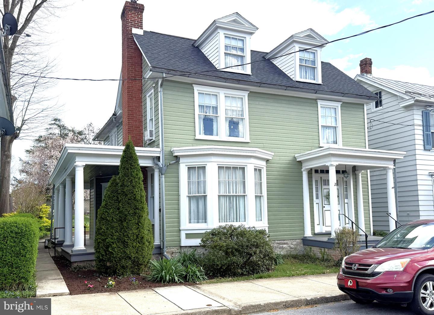 26 Parsonage Street, Newville