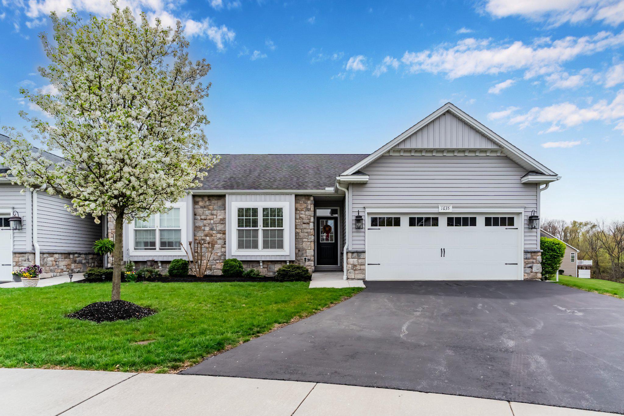 1635 Shady Maple Court, Mechanicsburg
