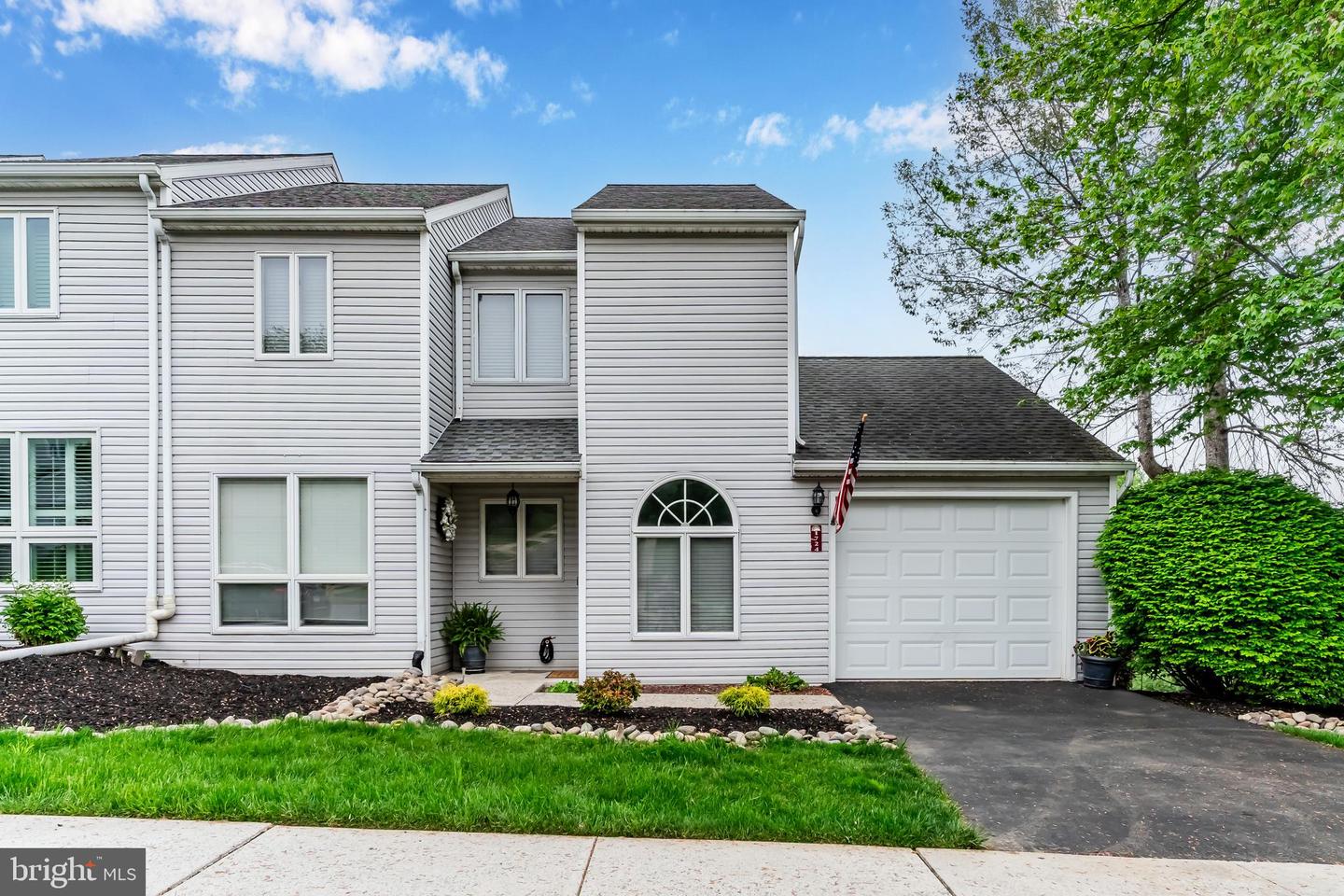 1724 Creek Vista Drive, New Cumberland