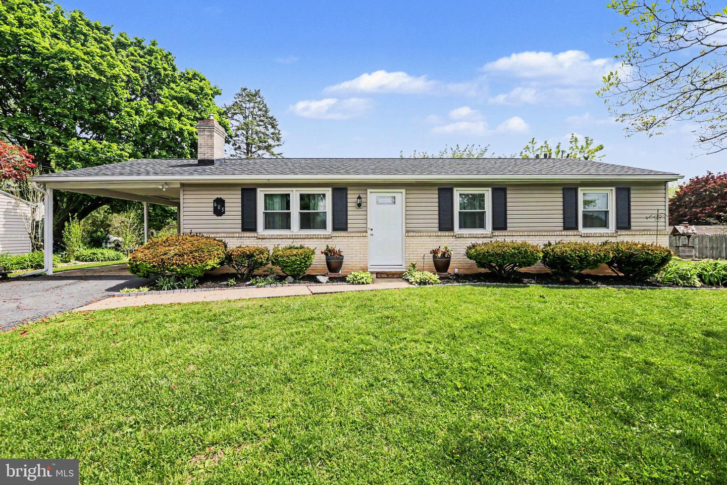 605 Old Grove Road, Mechanicsburg