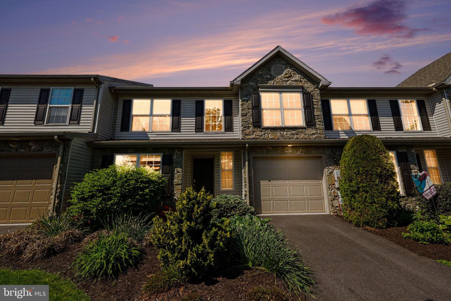 87 Broadwell Lane, Mechanicsburg