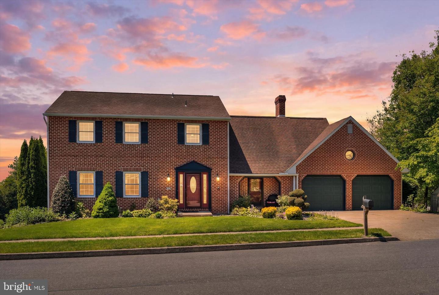 411 Hopi Drive, Mechanicsburg