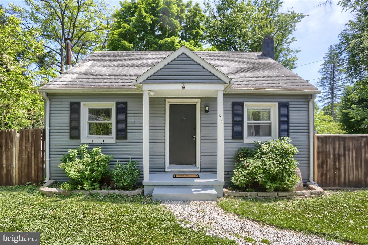 104 Clarkton Court, Lemoyne