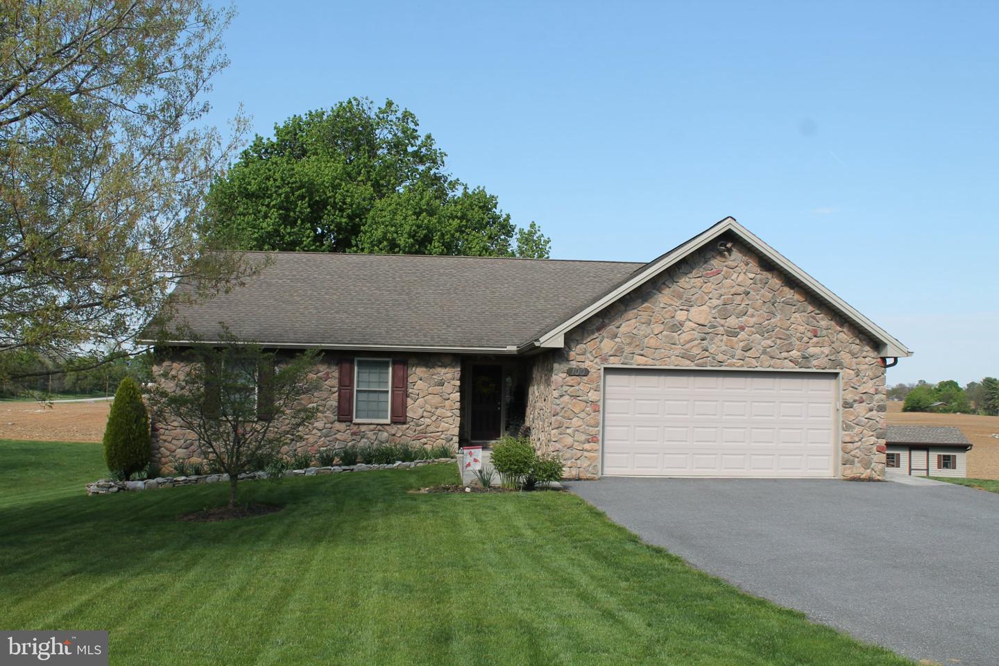 100 Garfield Drive, Carlisle