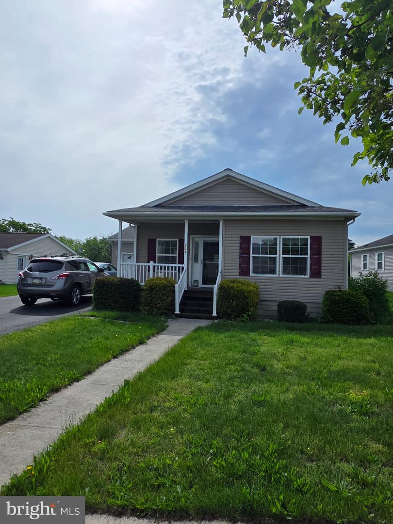 502 Falcon Dr