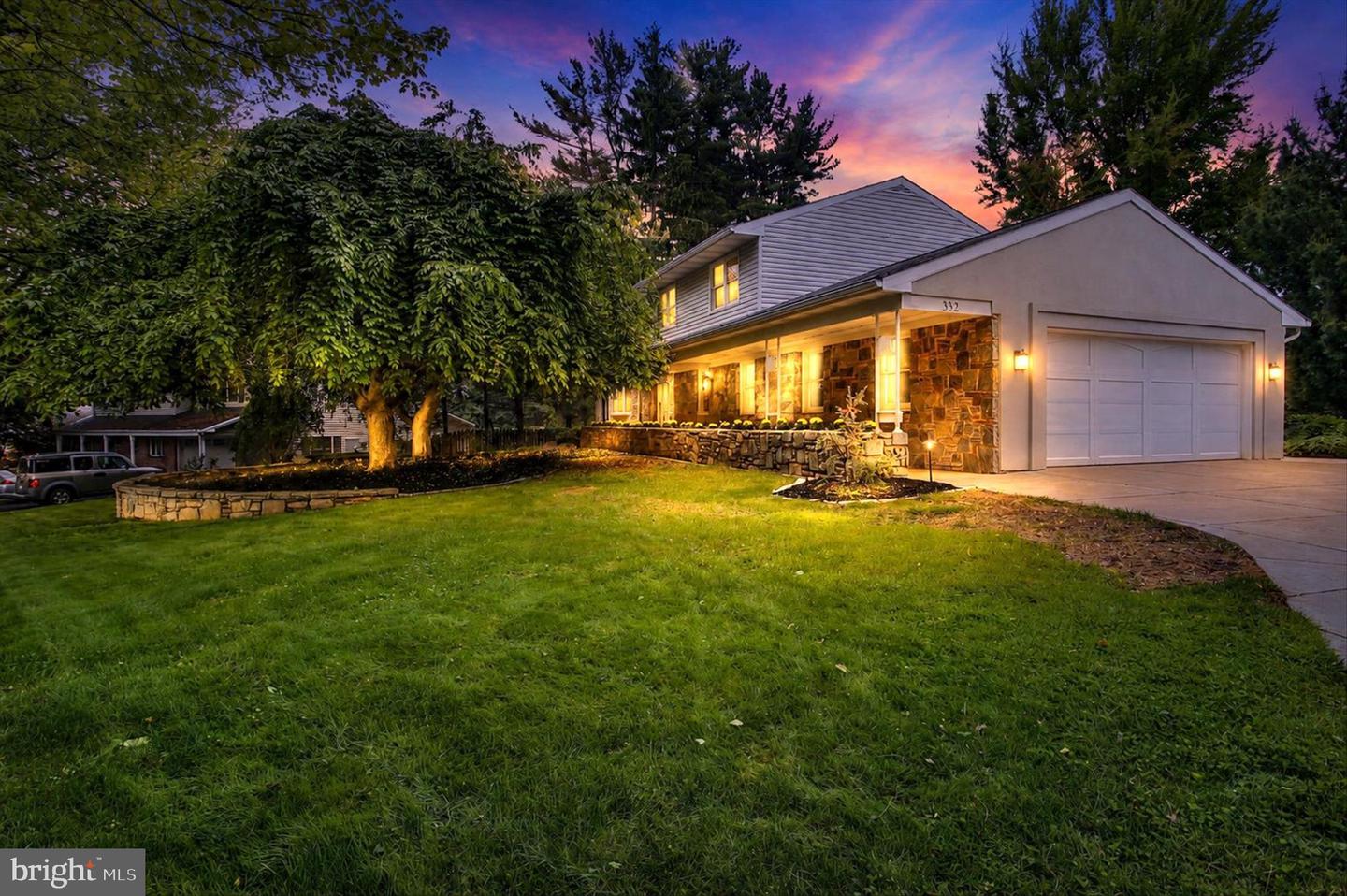 332 Blacklatch Lane