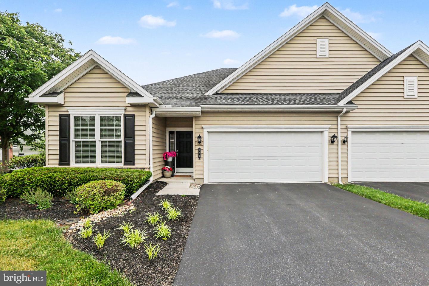 254 Colonial Drive, Mechanicsburg
