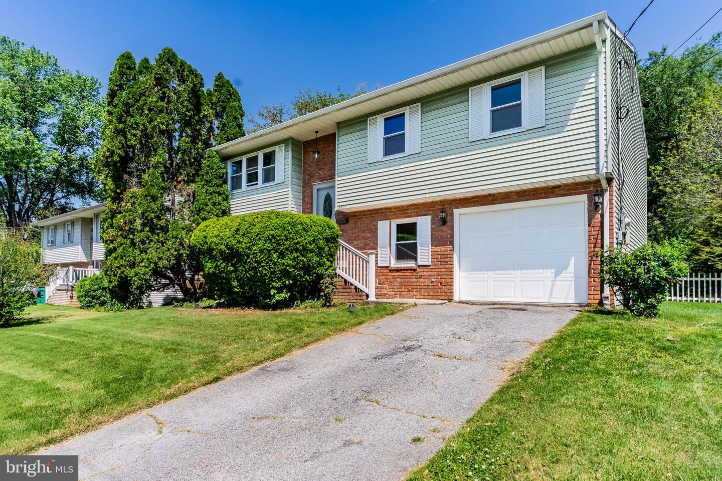 4831 Charles Road, Mechanicsburg
