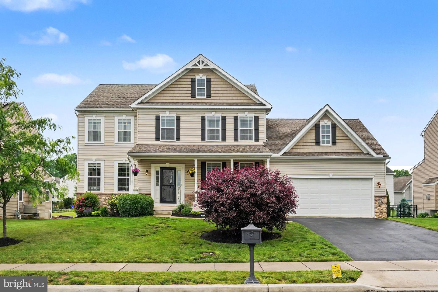 18 Oyster Bay Drive, Mechanicsburg