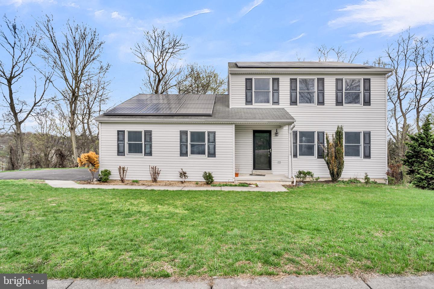 3465 Sullivan Street, Mechanicsburg