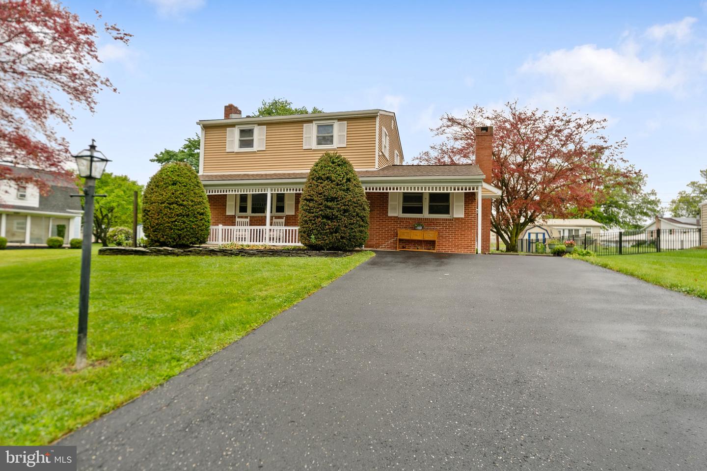 906 Herman Drive, Mechanicsburg