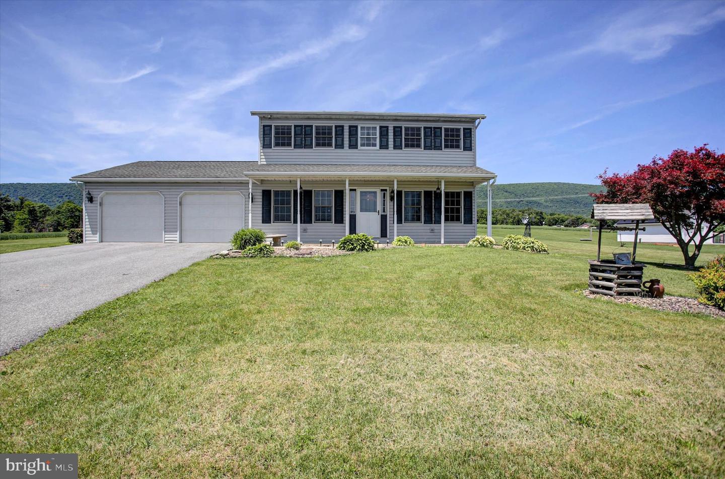 123 Enola Road, Newburg
