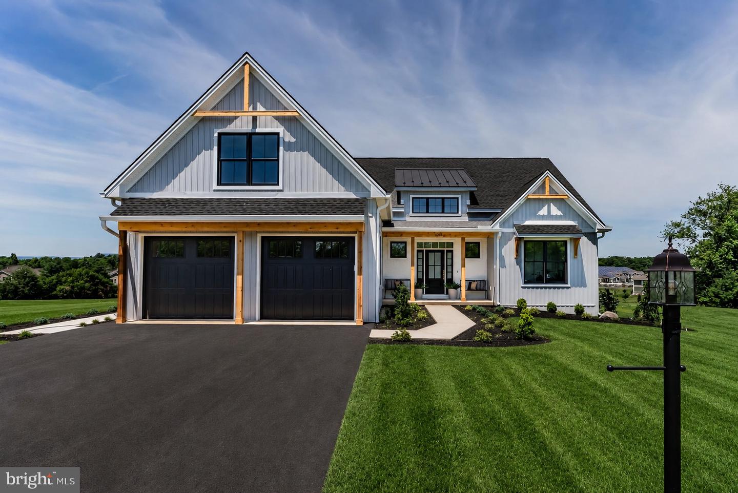 1006 Stonehill Ln