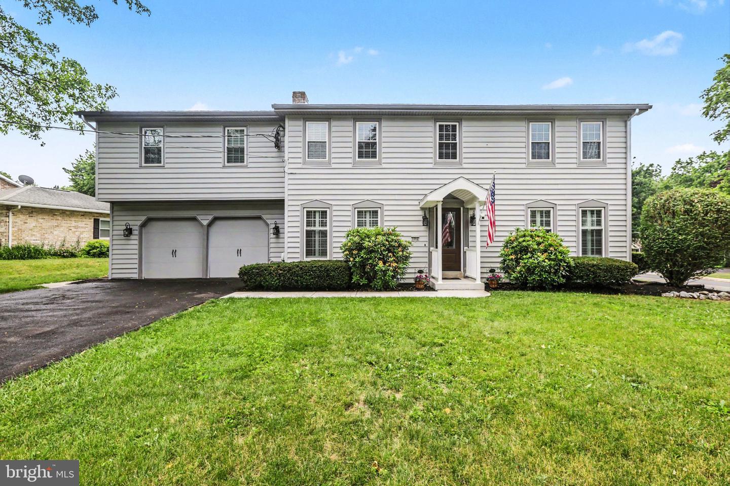 1000 Dale Place