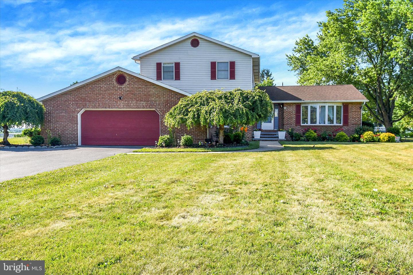 235 Ridge Hill