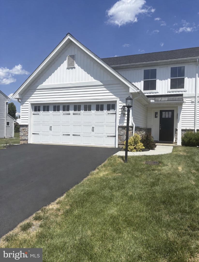 13 Shillington Lane #8