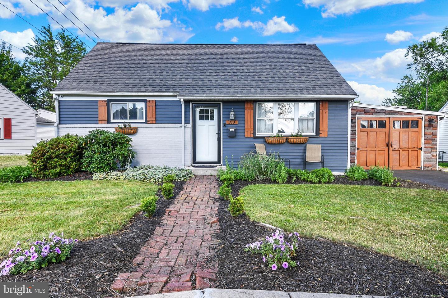 313 Charles Road