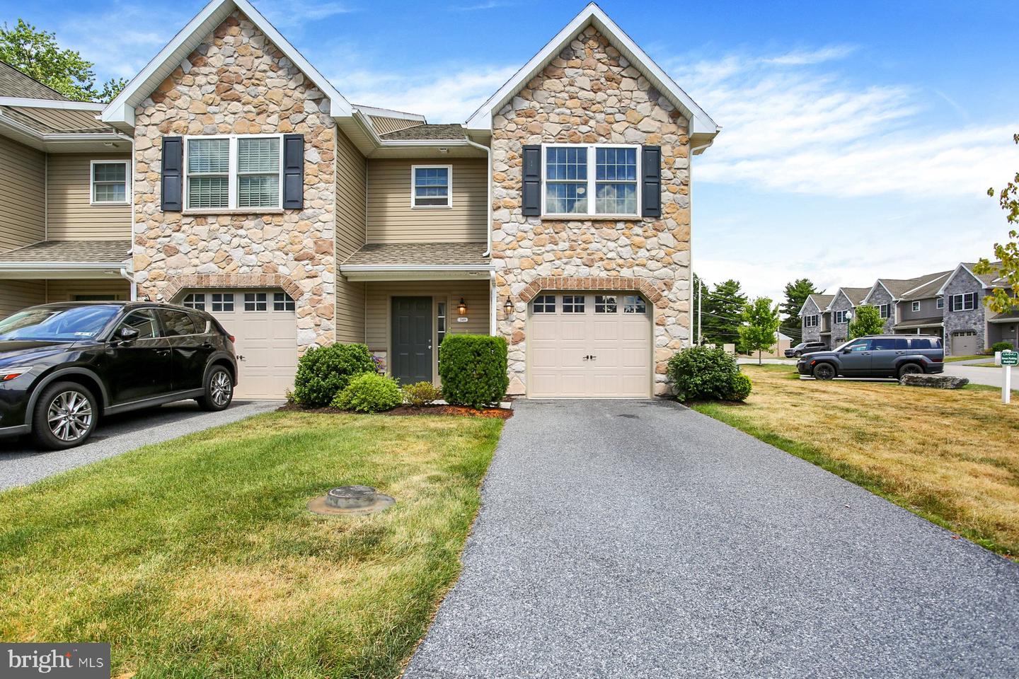 349 Melbourne Lane