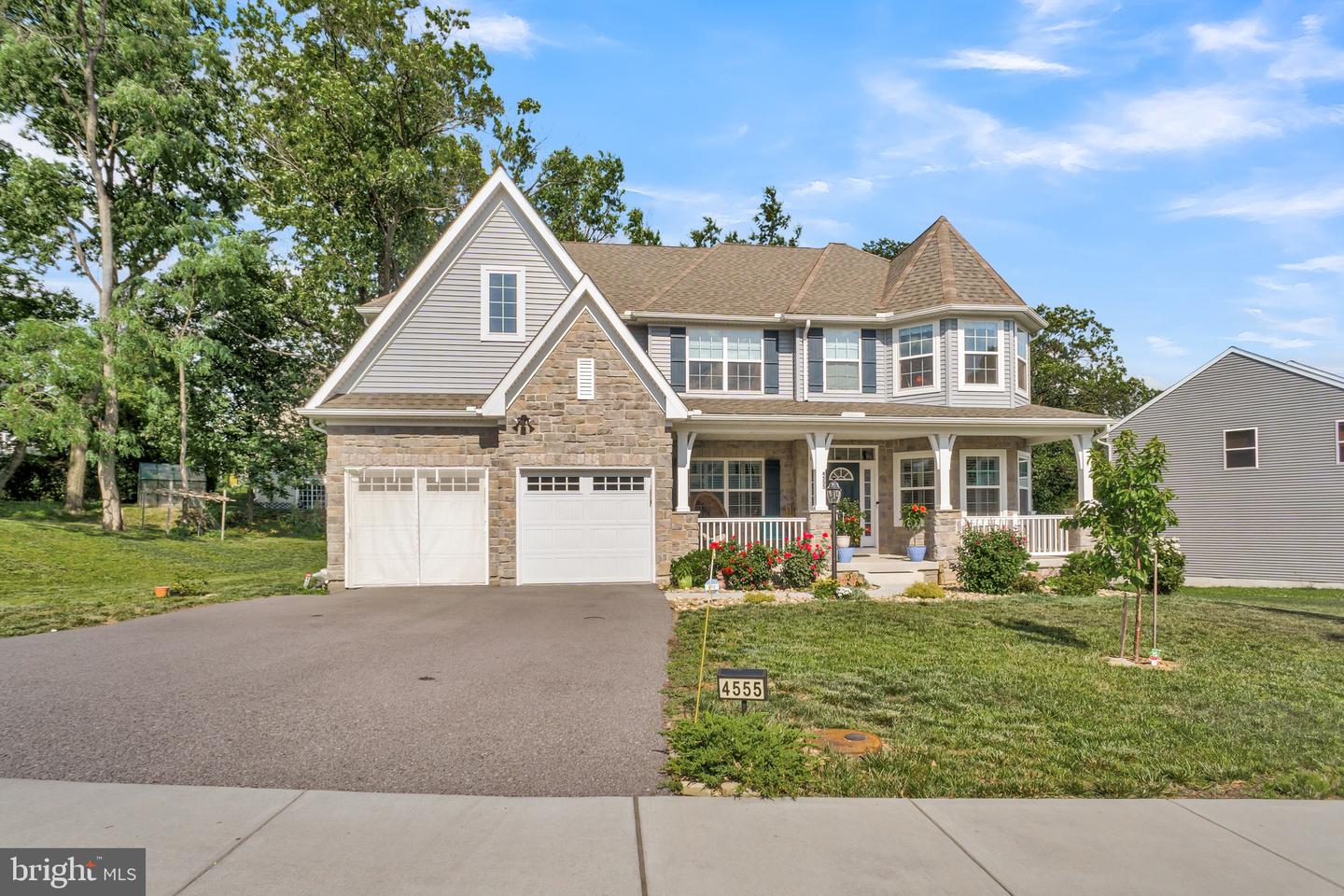4555 Lark Meadows Drive