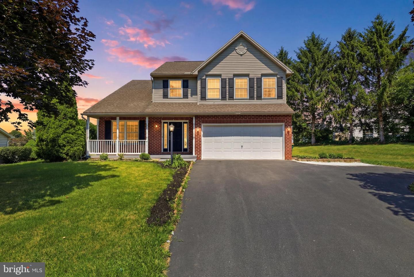 2 Forgedale Dr