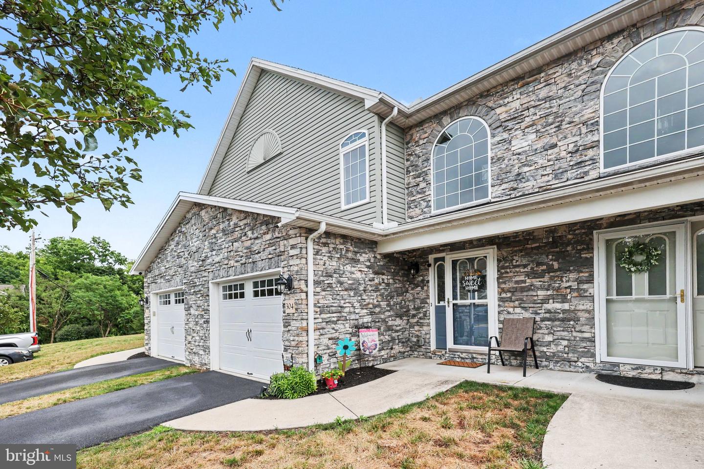 304 Briar Ridge Circle