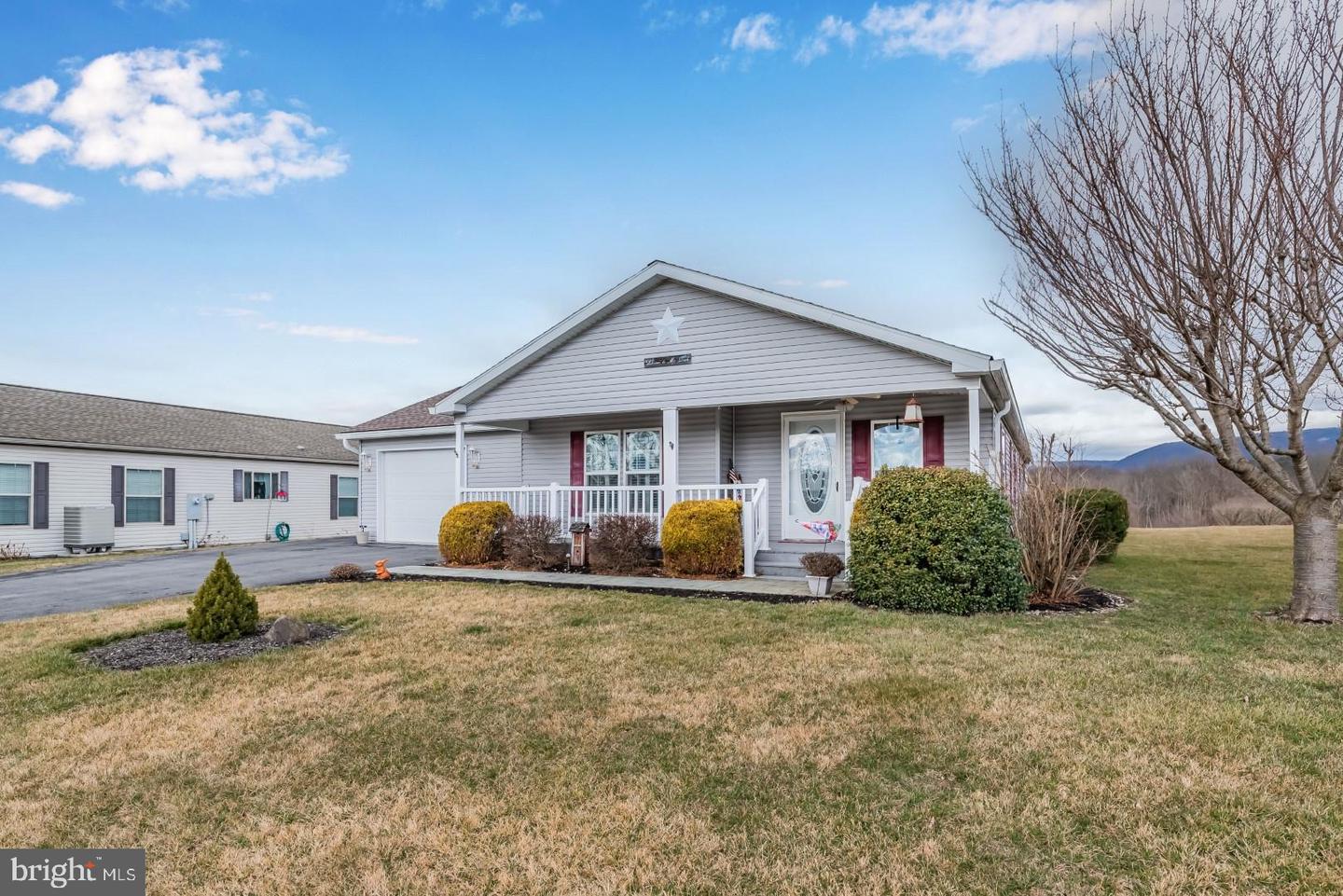 30 Adele Ave