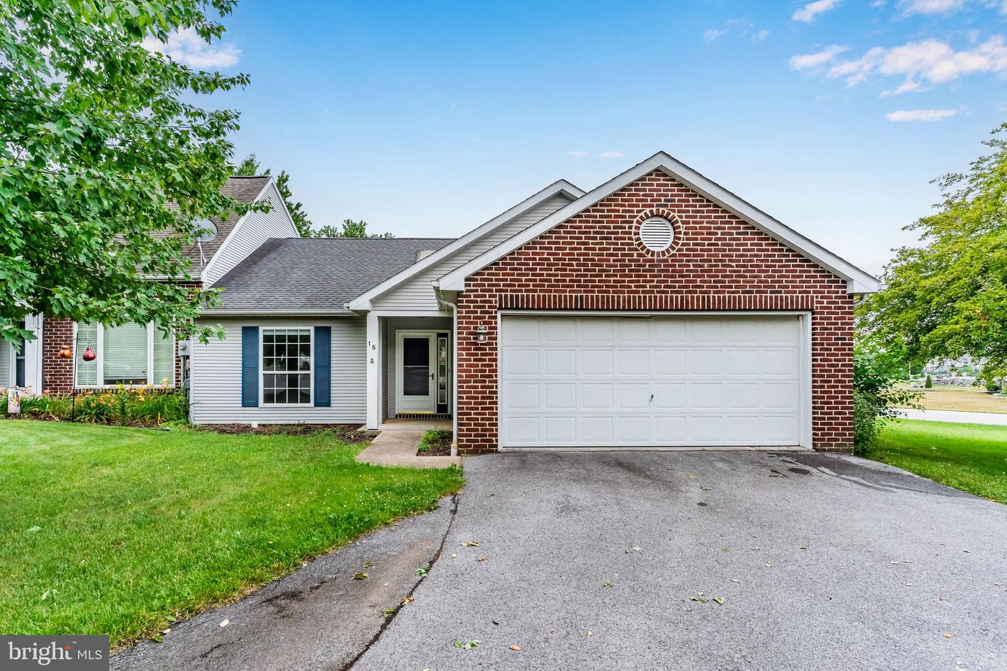 15 Thornhill Court