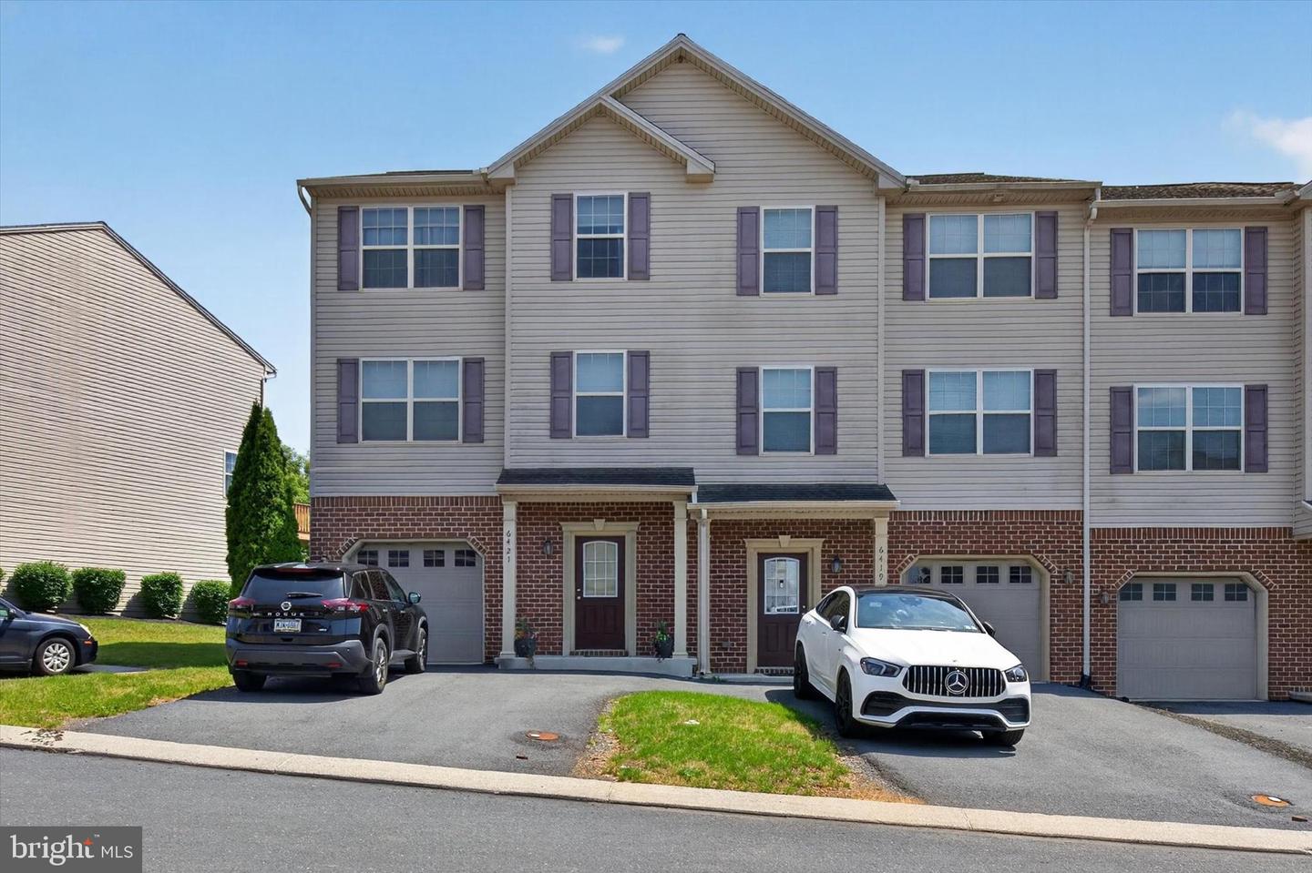 6421 Creekbend Drive