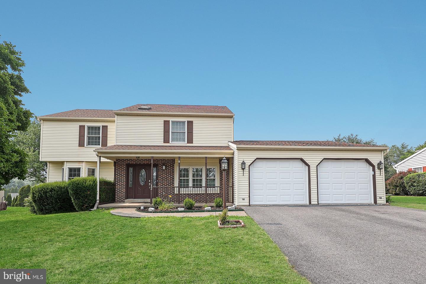 12 Victoria Way