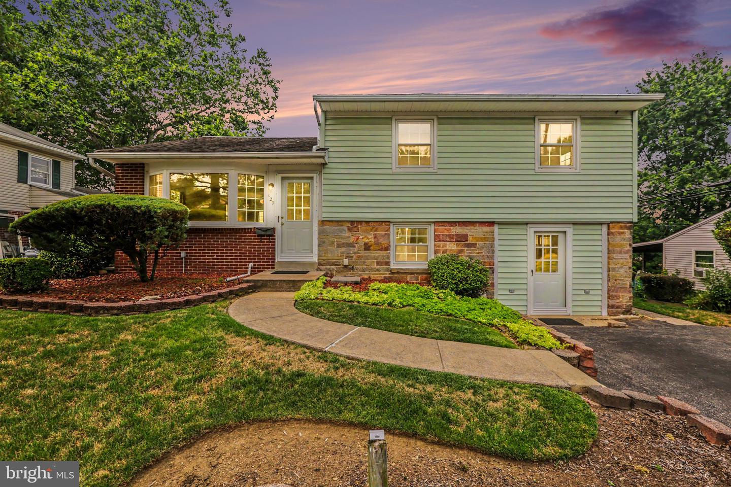 127 Henry Road, Enola